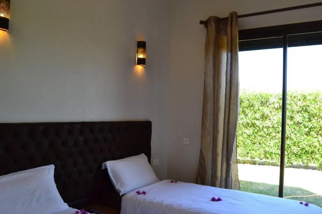 Villa Selma Avec Piscine Chauffee 马拉喀什